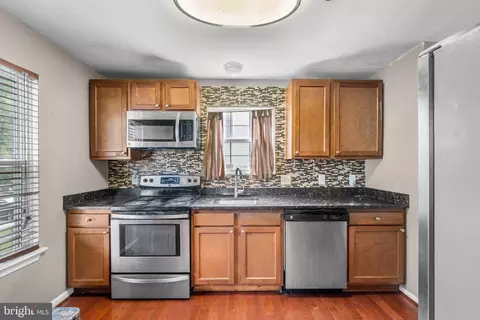 4119 Silver Park Ter, Suitland, MD 20746