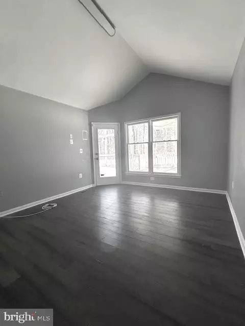 Living - 9319 Creekview Dr, Laurel, MD 20708 photo 1 of 2
