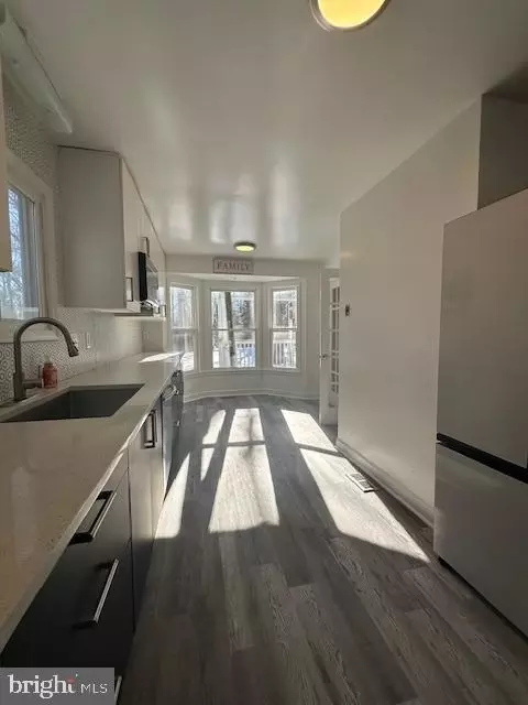 Kitchen - 9319 Creekview Dr, Laurel, MD 20708 photo 2 of 3
