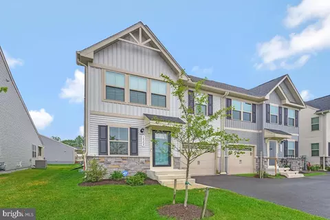 Exterior - 14304 Longhouse Loop Loop #A, Brandywine, MD 20613 photo 3 of 13