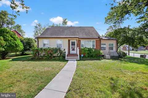916 Highview Dr, Capitol Heights, MD 20743