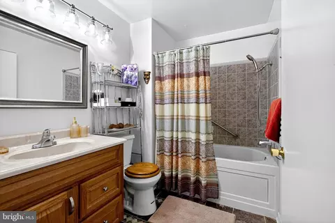 Bath - 9270 Cherry Ln #65, Laurel, MD 20708 photo 2 of 2