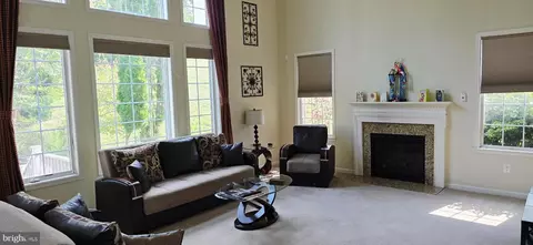 Living - 4204 Rolling Paddock Dr, Marlboro, MD 20772 photo 2 of 2