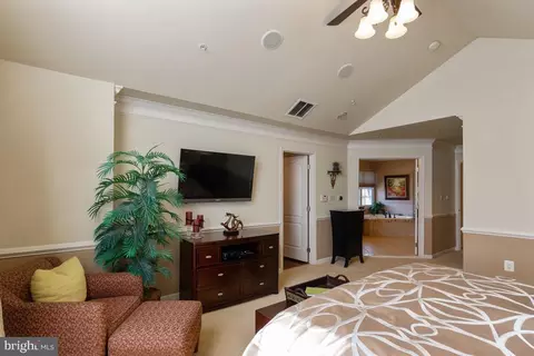 Bedroom - 4204 Rolling Paddock Dr, Marlboro, MD 20772 photo 2 of 6