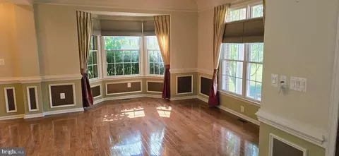 Entry Way - 4204 Rolling Paddock Dr, Marlboro, MD 20772 photo 2 of 14