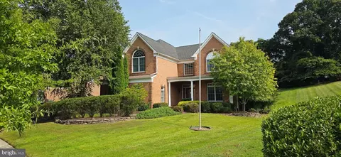 Exterior - 4204 Rolling Paddock Dr, Marlboro, MD 20772 photo 4 of 5