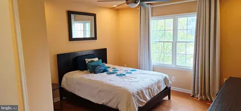 Bedroom - 4204 Rolling Paddock Dr, Marlboro, MD 20772 photo 4 of 6