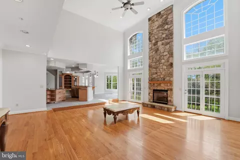 Living - 12705 Longwater Dr, Bowie, MD 20721 photo 4 of 10