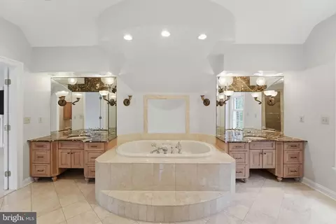 Bath - 12705 Longwater Dr, Bowie, MD 20721 photo 2 of 8