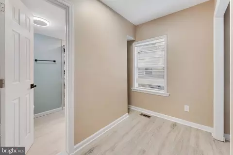 Entry Way - 8205 Willow St, Laurel, MD 20707 photo 5 of 6