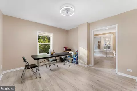 Entry Way - 8205 Willow St, Laurel, MD 20707 photo 2 of 6
