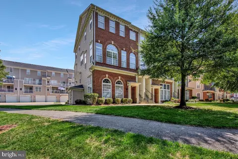 12354 Rollys Ridge Ave #2201, Marlboro, MD 20774