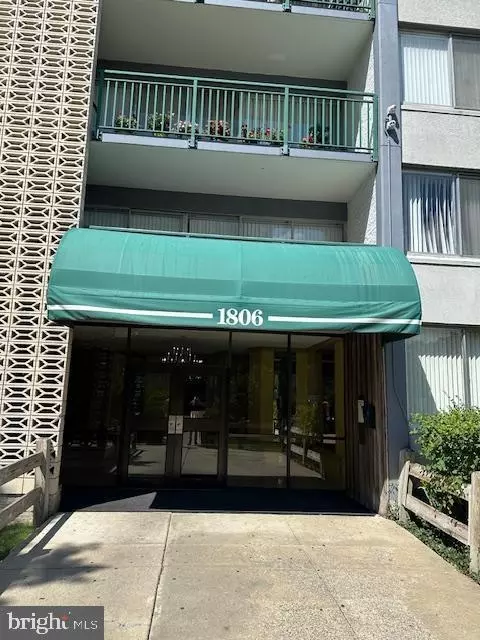 1806 Metzerott Rd #505, Adelphi, MD 20783