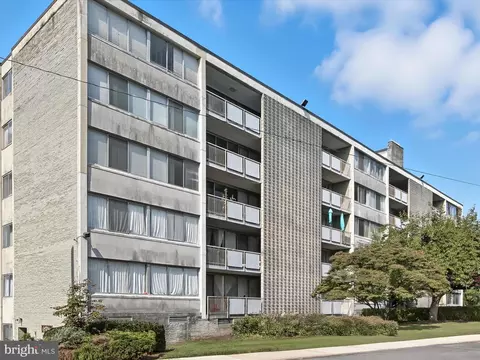 1828 Metzerott Rd #408, Adelphi, MD 20783