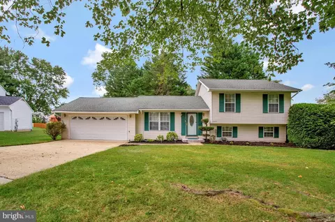 1304 Bloxham Ct, Marlboro, MD 20774