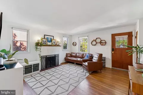 6104 43rd St, Hyattsville, MD 20781