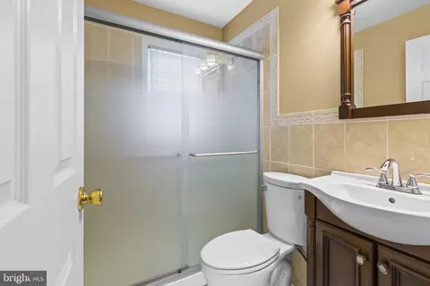 Bath - 6701 Longridge Dr, Lanham, MD 20706 photo 3 of 3