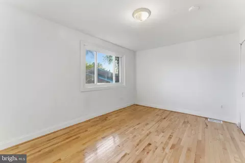 1210 Westview Ter, Laurel, MD 20707 photo 18