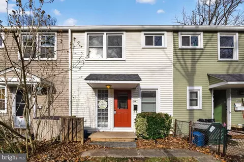54 H Ridge Rd, Greenbelt, MD 20770