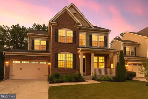 8008 Hubble Dr, Glenn Dale, MD 20769 photo 1