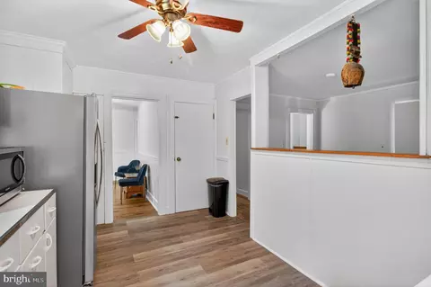 Entry Way - 413 Montgomery St, Laurel, MD 20707 photo 3 of 3