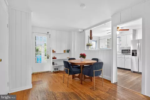 Entry Way - 413 Montgomery St, Laurel, MD 20707 photo 1 of 3