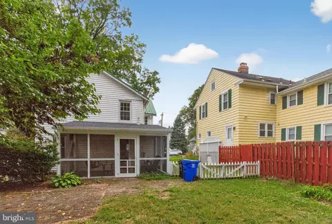 Exterior - 413 Montgomery St, Laurel, MD 20707 photo 2 of 4