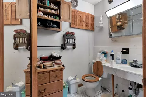 Bath - 8802 Cipriano Ct, Lanham, MD 20706 photo 1 of 4