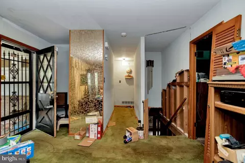 Entry Way - 8802 Cipriano Ct, Lanham, MD 20706 photo 2 of 4