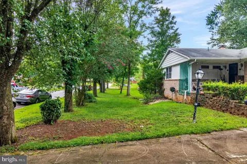 Exterior - 8802 Cipriano Ct, Lanham, MD 20706 photo 3 of 4