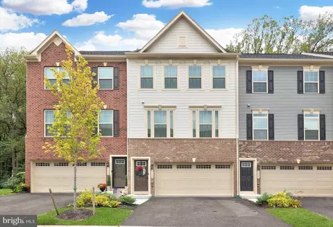 9006 Belinda Blvd, Marlboro, MD 20772