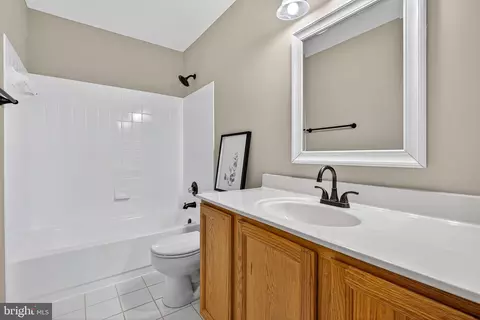 Bath - 10300 Ackerly Ter, Lanham, MD 20706 photo 2 of 2
