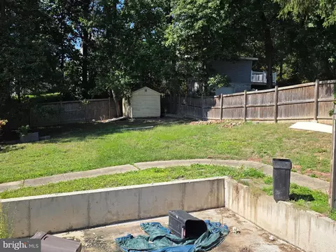 13100 Golden Oak Dr, Laurel, MD 20708 photo 6