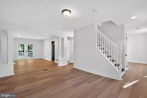 Entry Way - 1103 Montgomery St, Laurel, MD 20707 photo 1 of 8