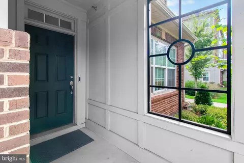 9628 Block St, Lanham, MD 20706 photo 3