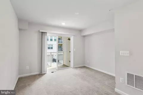 9628 Block St, Lanham, MD 20706 photo 31
