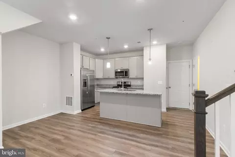 9628 Block St, Lanham, MD 20706 photo 14