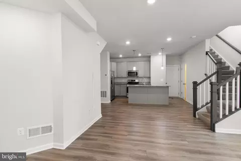 9628 Block St, Lanham, MD 20706 photo 12