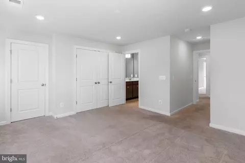 9628 Block St, Lanham, MD 20706 photo 44