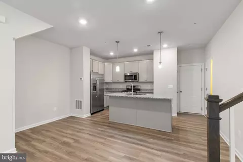 9628 Block St, Lanham, MD 20706 photo 19