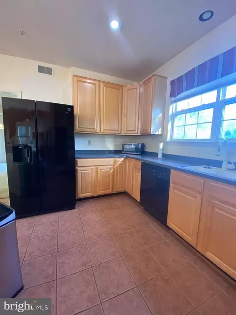 5802 Lawton Ct, Lanham, MD 20706 photo 10