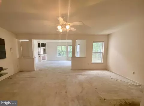 5802 Lawton Ct, Lanham, MD 20706 photo 25