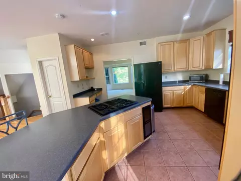 5802 Lawton Ct, Lanham, MD 20706 photo 13