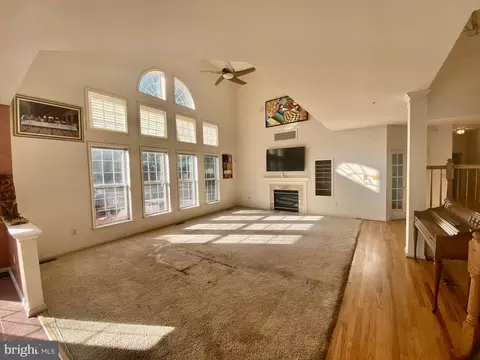 5802 Lawton Ct, Lanham, MD 20706 photo 5