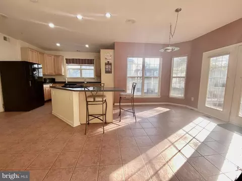 5802 Lawton Ct, Lanham, MD 20706 photo 8