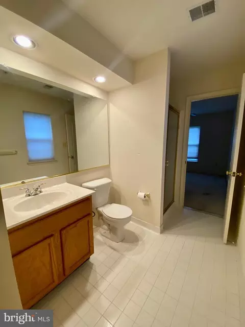 5802 Lawton Ct, Lanham, MD 20706 photo 33