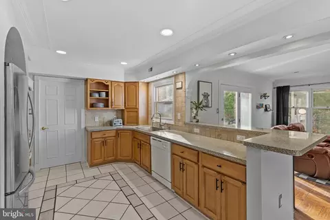 Kitchen - 3900 Corbin Pl, Bowie, MD 20715 photo 2 of 3