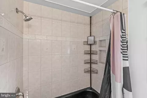 Bath - 3900 Corbin Pl, Bowie, MD 20715 photo 3 of 3