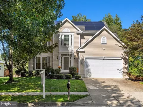 13722 Hotomtot Dr, Marlboro, MD 20774