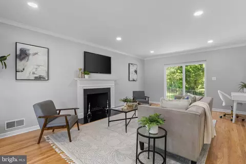 Living - 9608 Underwood St, Lanham, MD 20706 photo 1 of 4